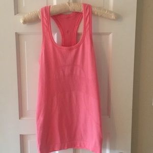 Lululemon tank size 2